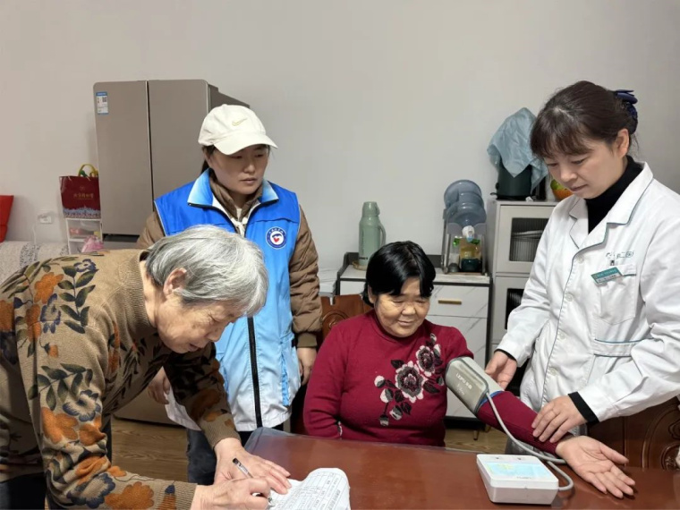 同心聚力送溫暖，真情關(guān)懷暖人心